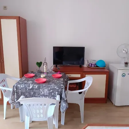 за гости ники 4* Νεσέμπαρ