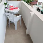 Къща за гости за гости ники 4*