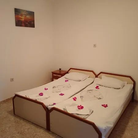 за гости ники Guest house