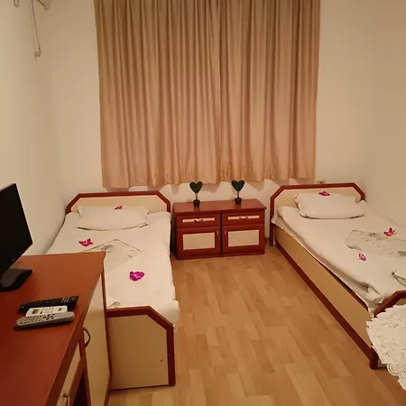 за гости ники Nesebar
