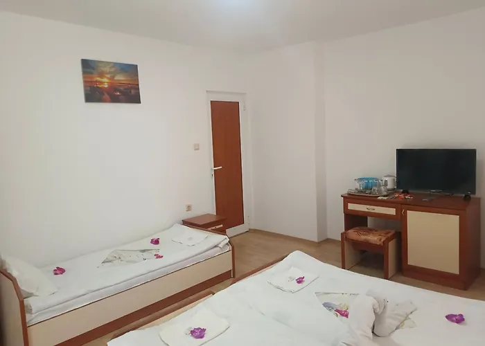 за гости ники Nesebar